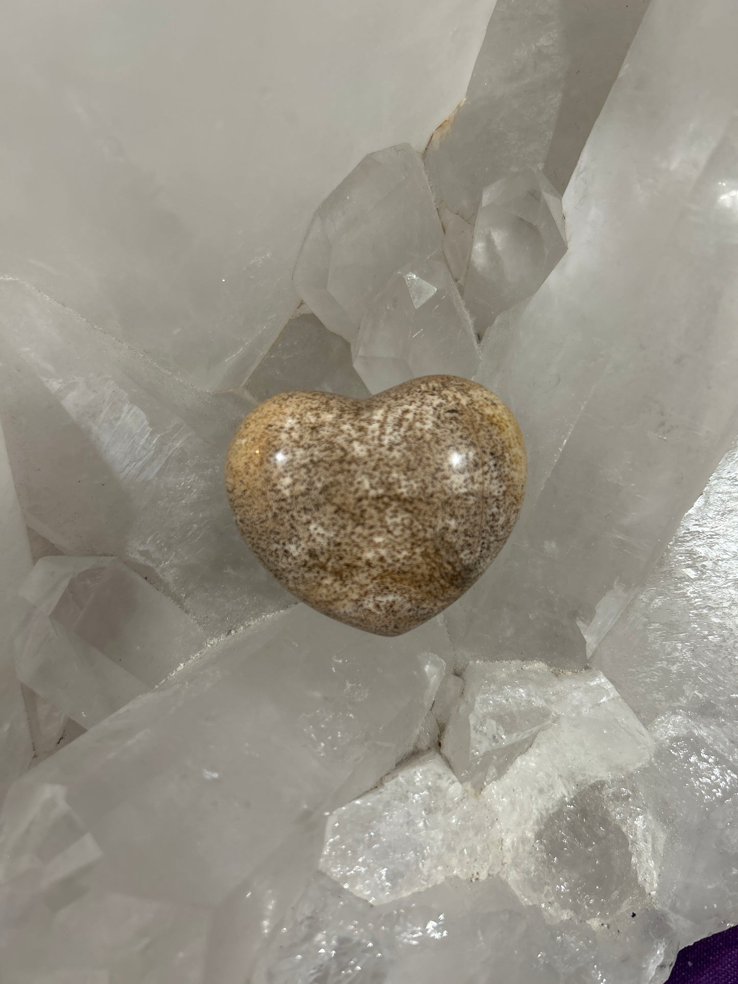 H45VM Heart Puff Picture Jasper 45 Mixed