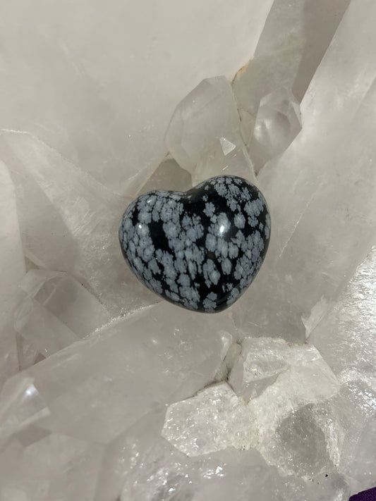 VHSF45 Heart Puffed Snowflake Obsidian 45mm