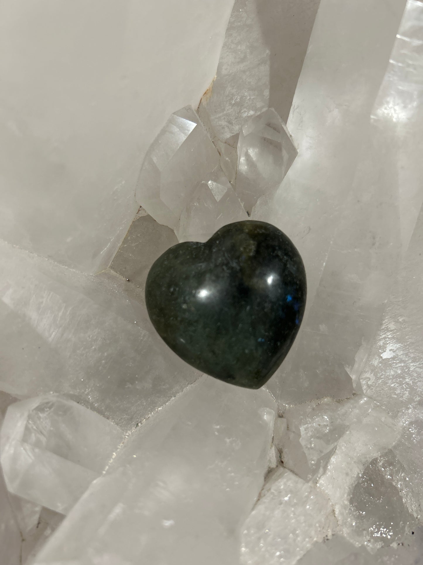 62353 Heart Puffed Gemstone Labradorite