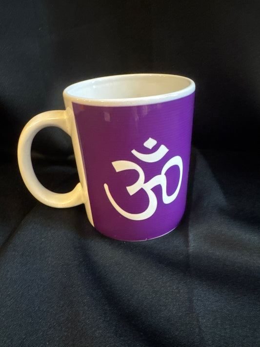 68122 Mug Purple Om